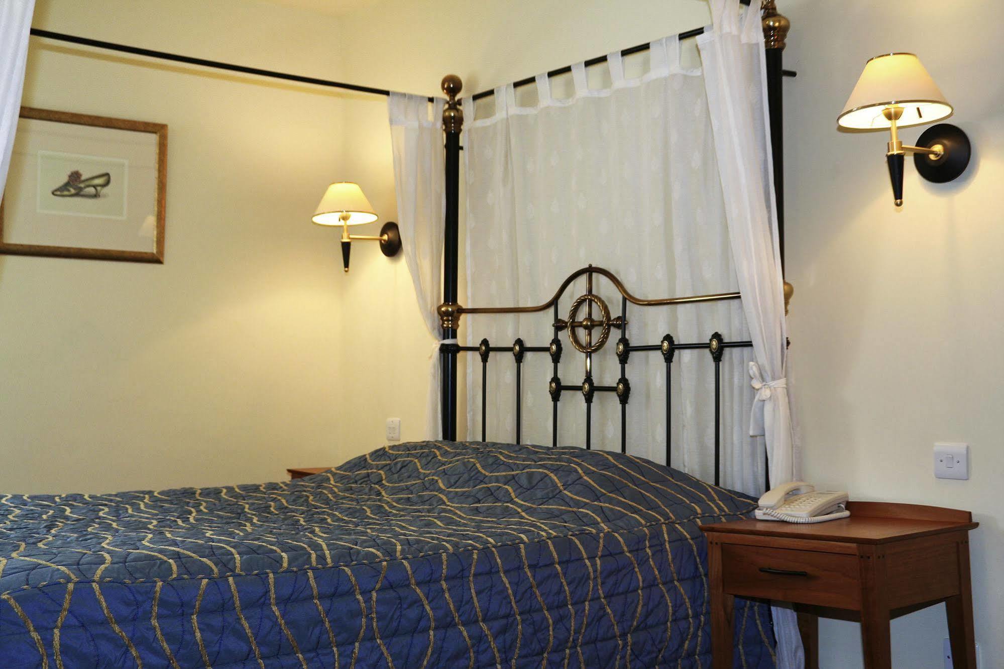 Mercure George Hotel, Hotel